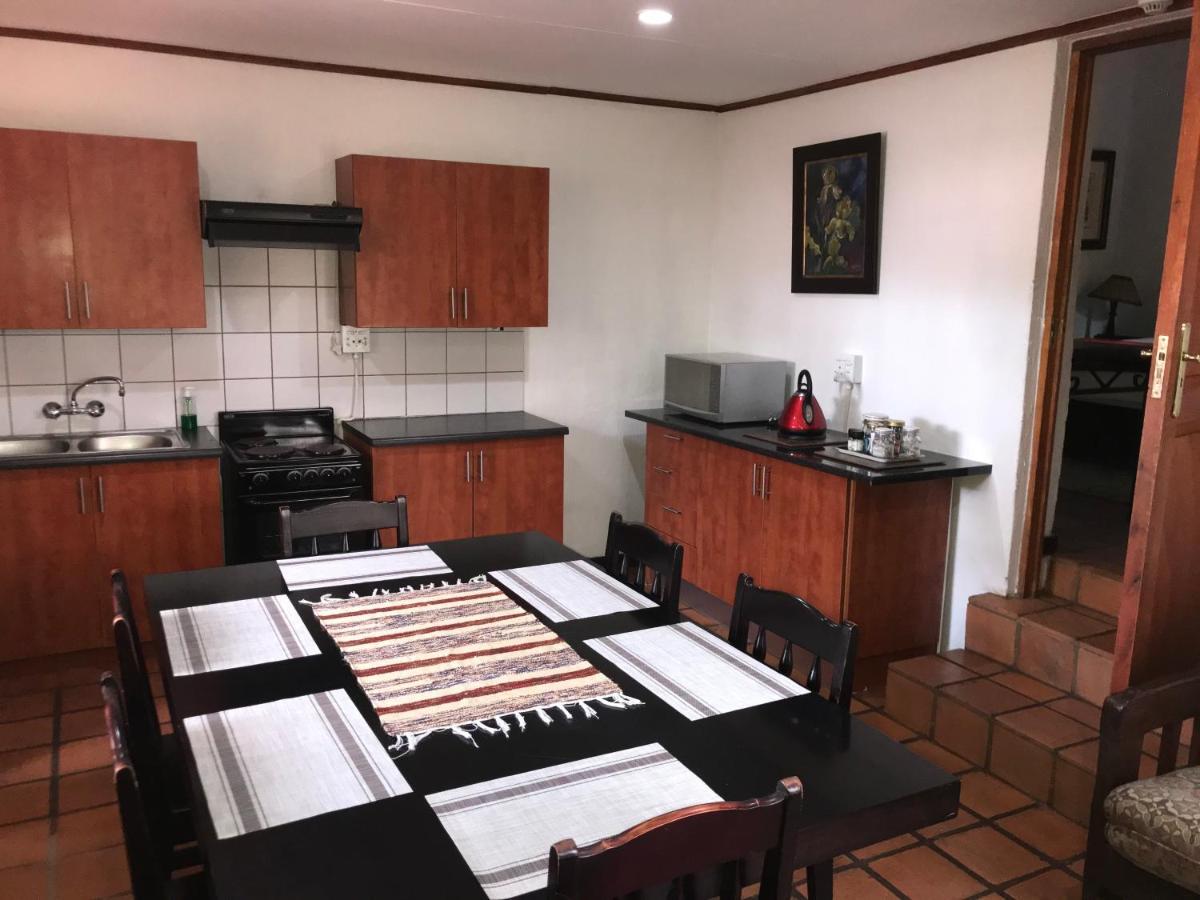 Greenwoods Self-Catering Претория Екстериор снимка