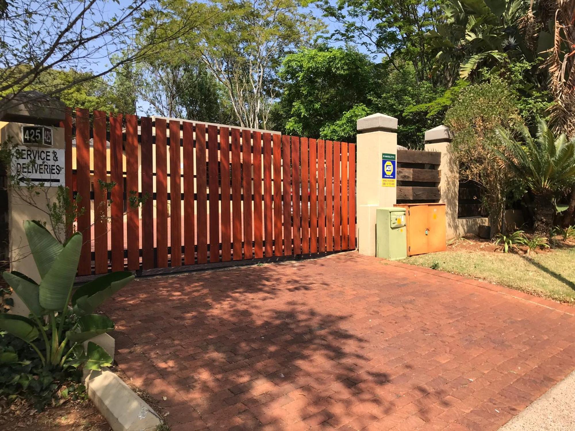 Greenwoods Self-Catering Претория Екстериор снимка