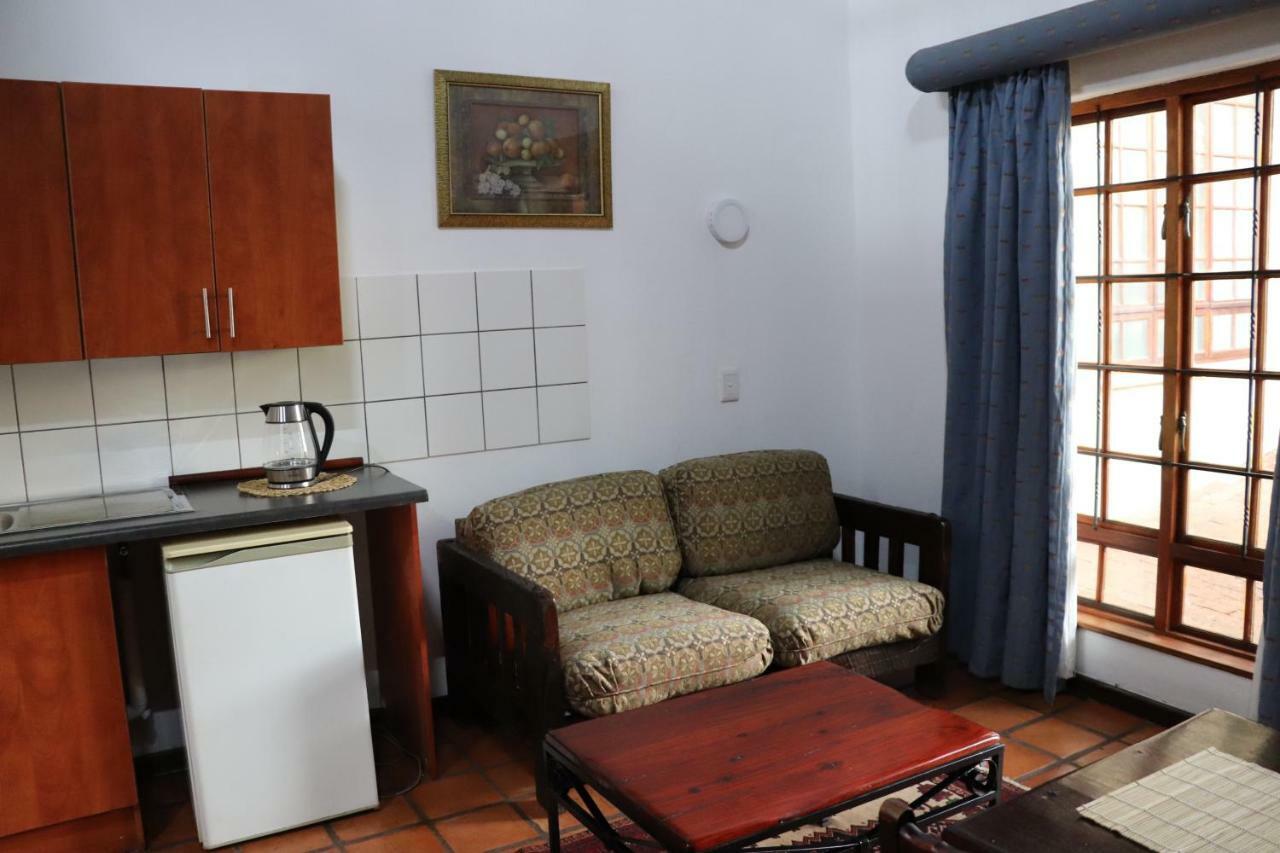 Greenwoods Self-Catering Претория Екстериор снимка