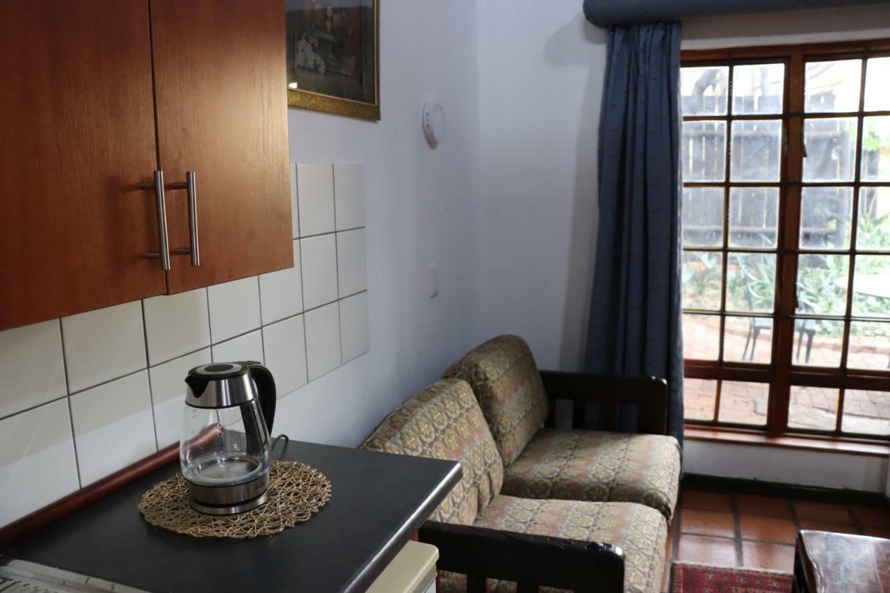 Greenwoods Self-Catering Претория Екстериор снимка