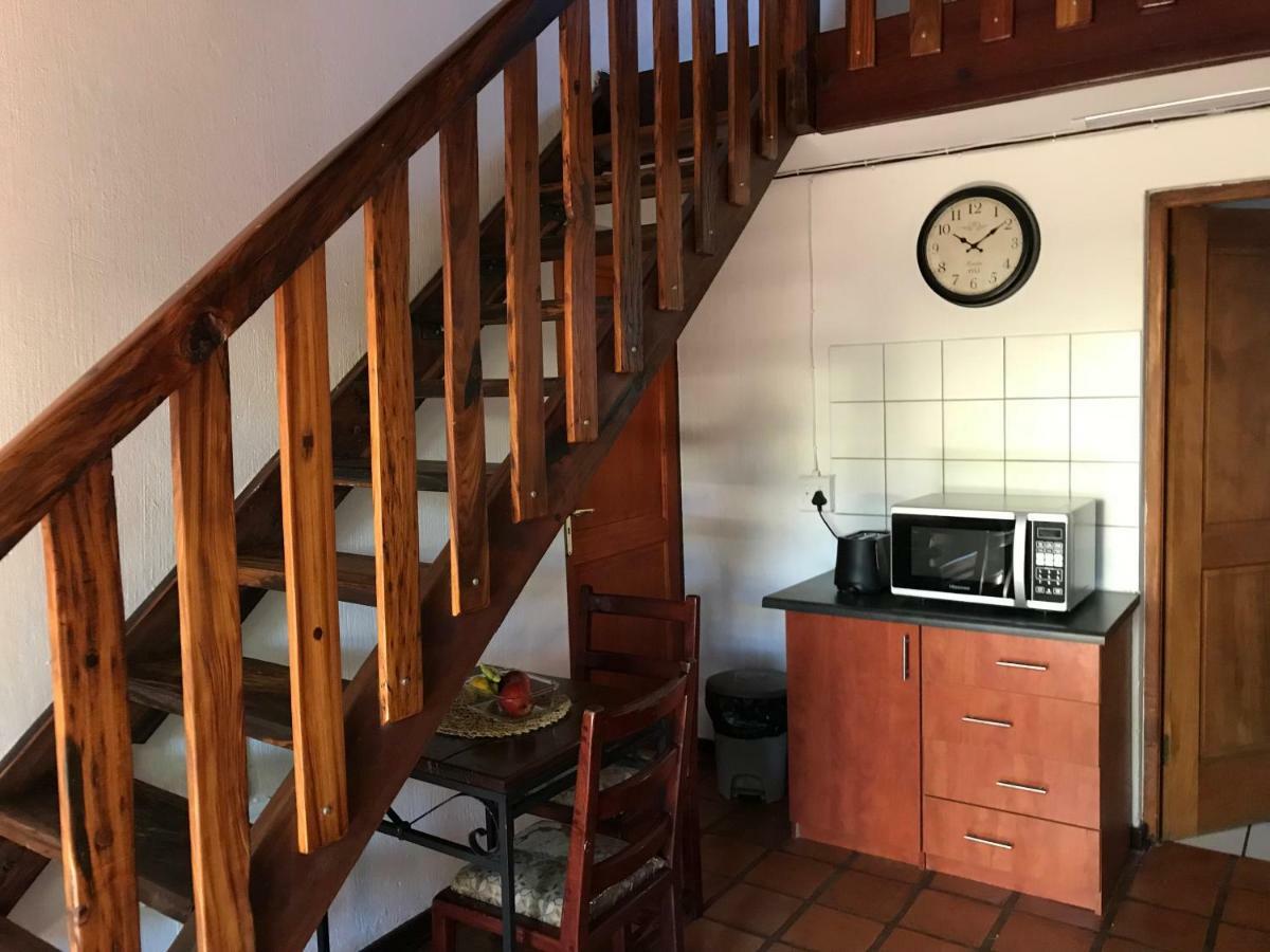 Greenwoods Self-Catering Претория Екстериор снимка