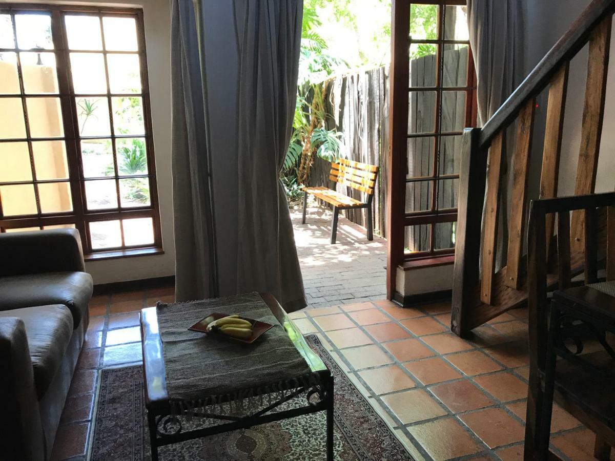 Greenwoods Self-Catering Претория Екстериор снимка